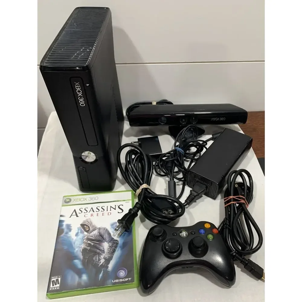 Microsoft Xbox 360 Slim Blk 4gb Console Kinect Assasin Creed Game OEM Controller